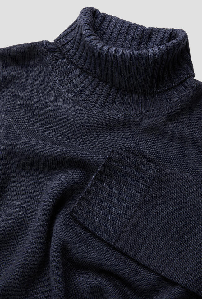 Garment dyed two-thread turtleneck ESSENTIAL - Ferrante | img vers.1300x/